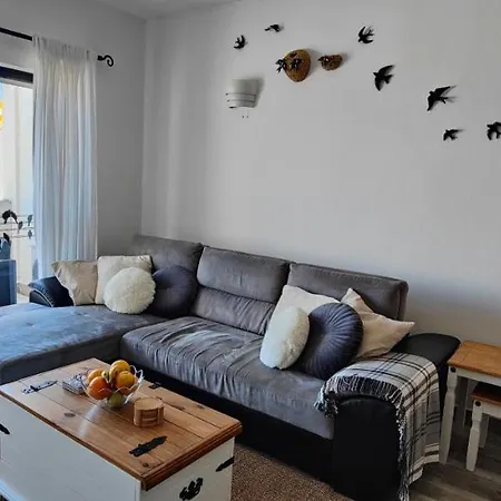 The Swallow's Rest House - Meia