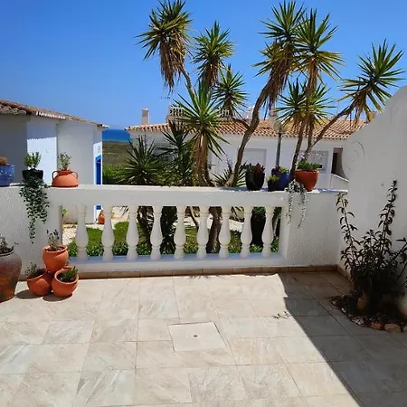The Swallow's Rest House - Meia Appartement