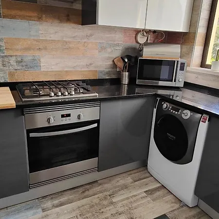 The Swallow's Rest House - Meia Lägenhet