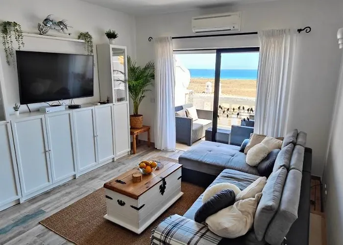 The Swallow's Rest House - Meia Apartament Lagos
