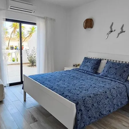 Apartment The Swallow's Rest House - Meia